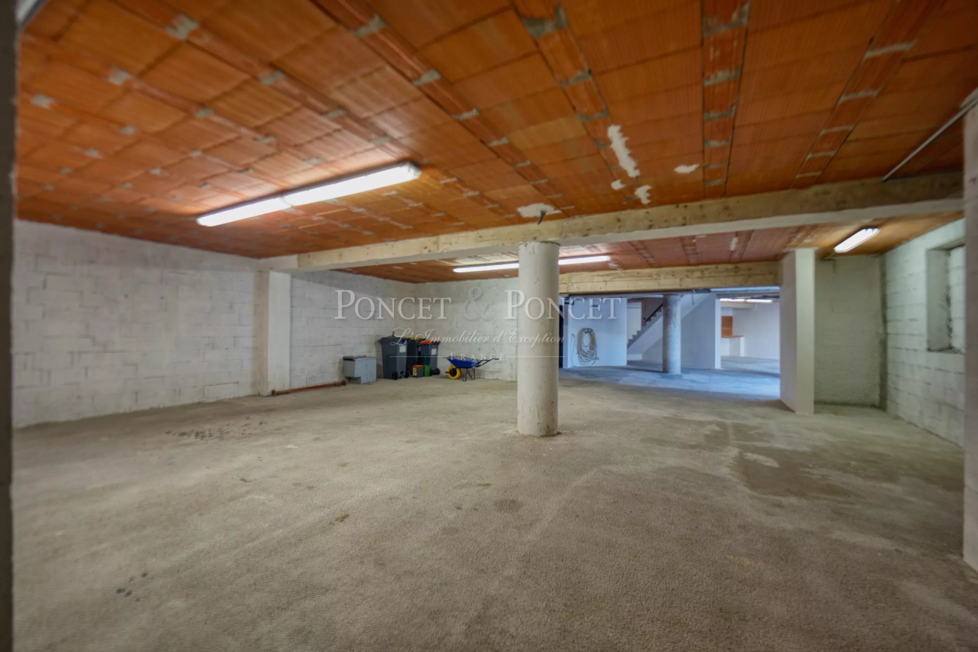 4 Bedroom Villa/Townhouse's Image 25