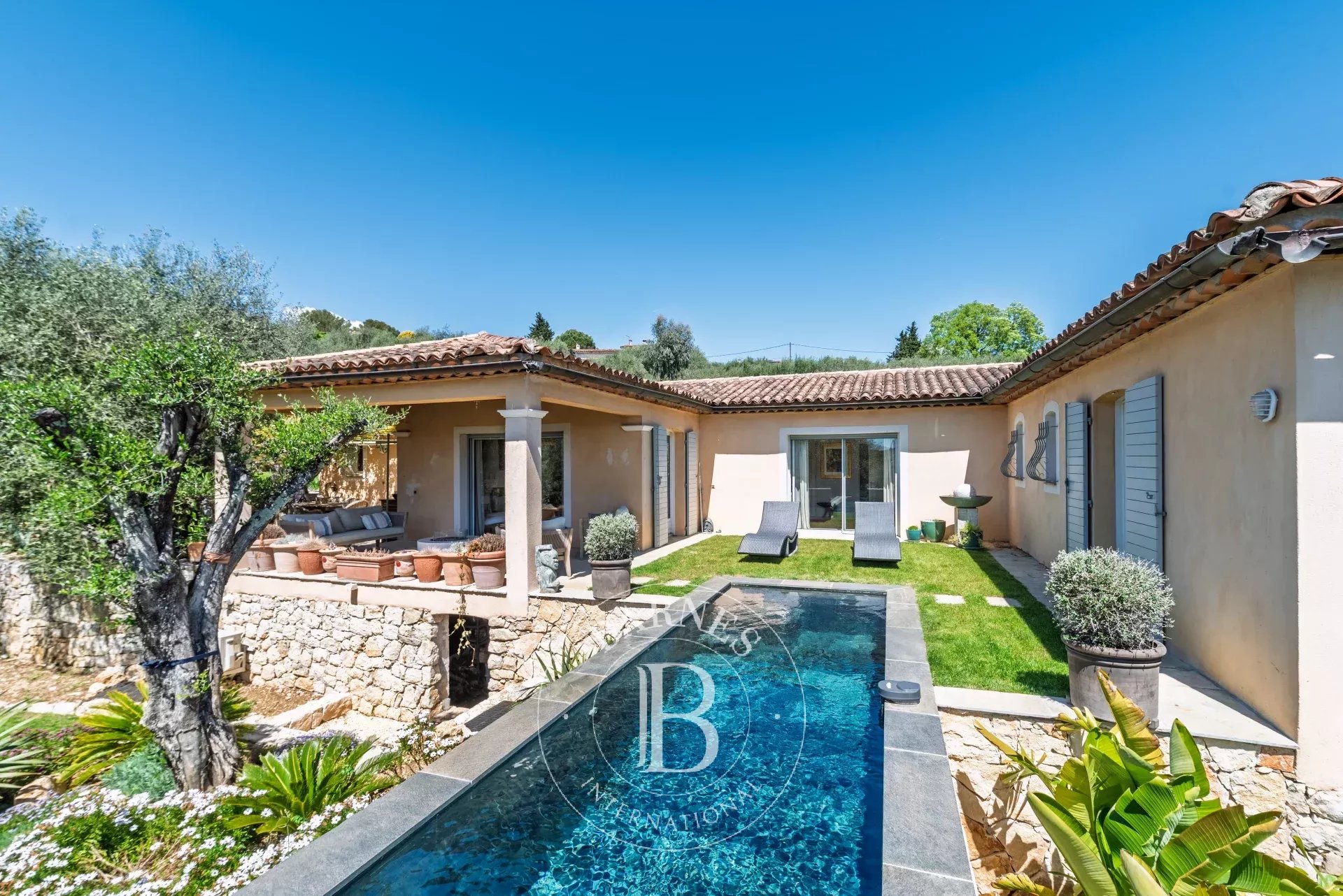 Вилла Valbonne