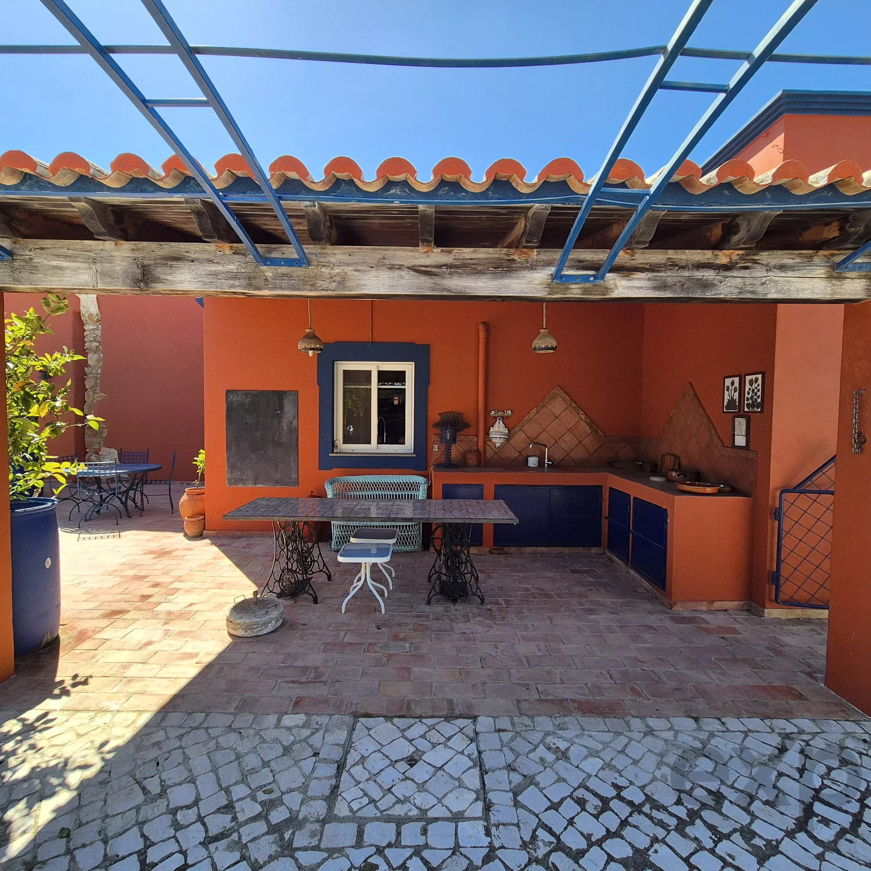 Country house with swimming pool 87034529 image 6