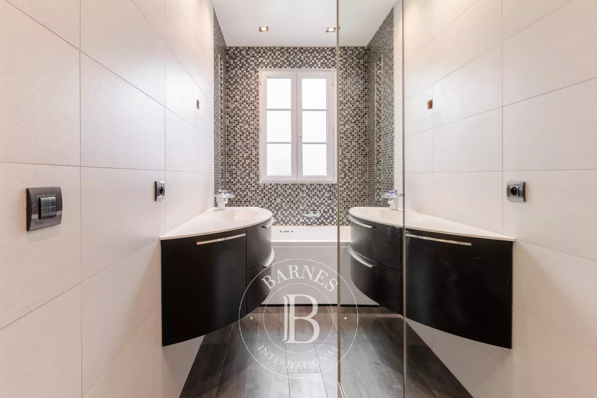 Daire Paris 2ème - picture 19