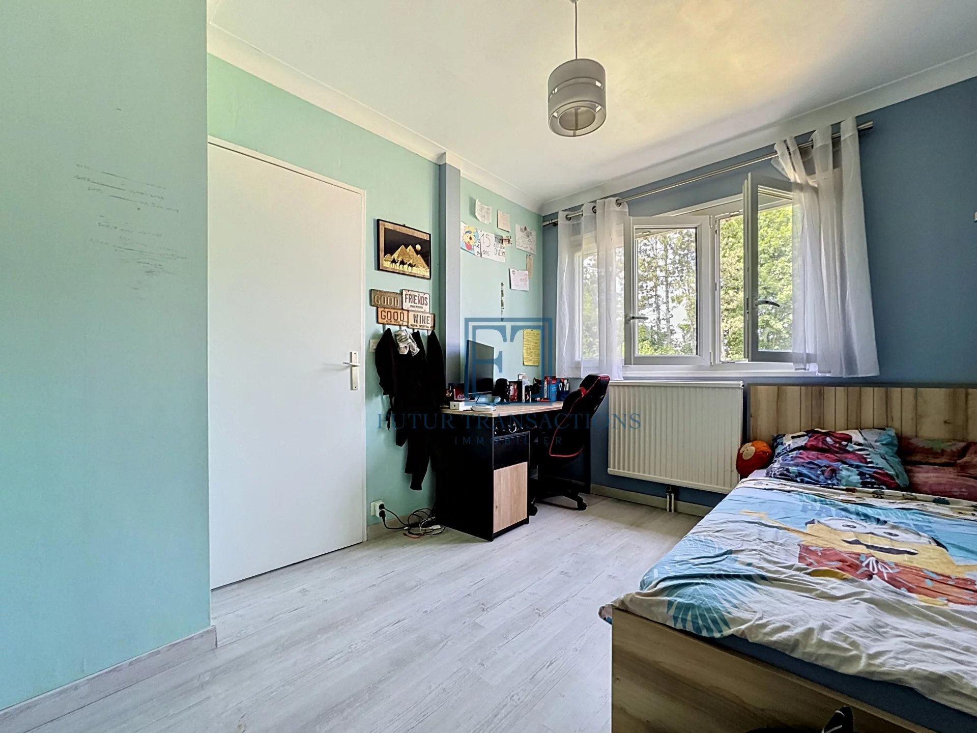 Maison familiale 5 chambres à Élancourt