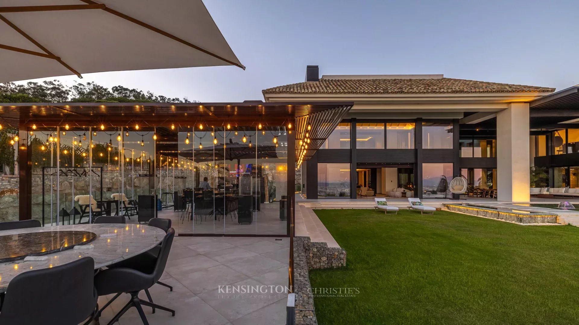 4 Bedroom Villa/Townhouse's Image 75