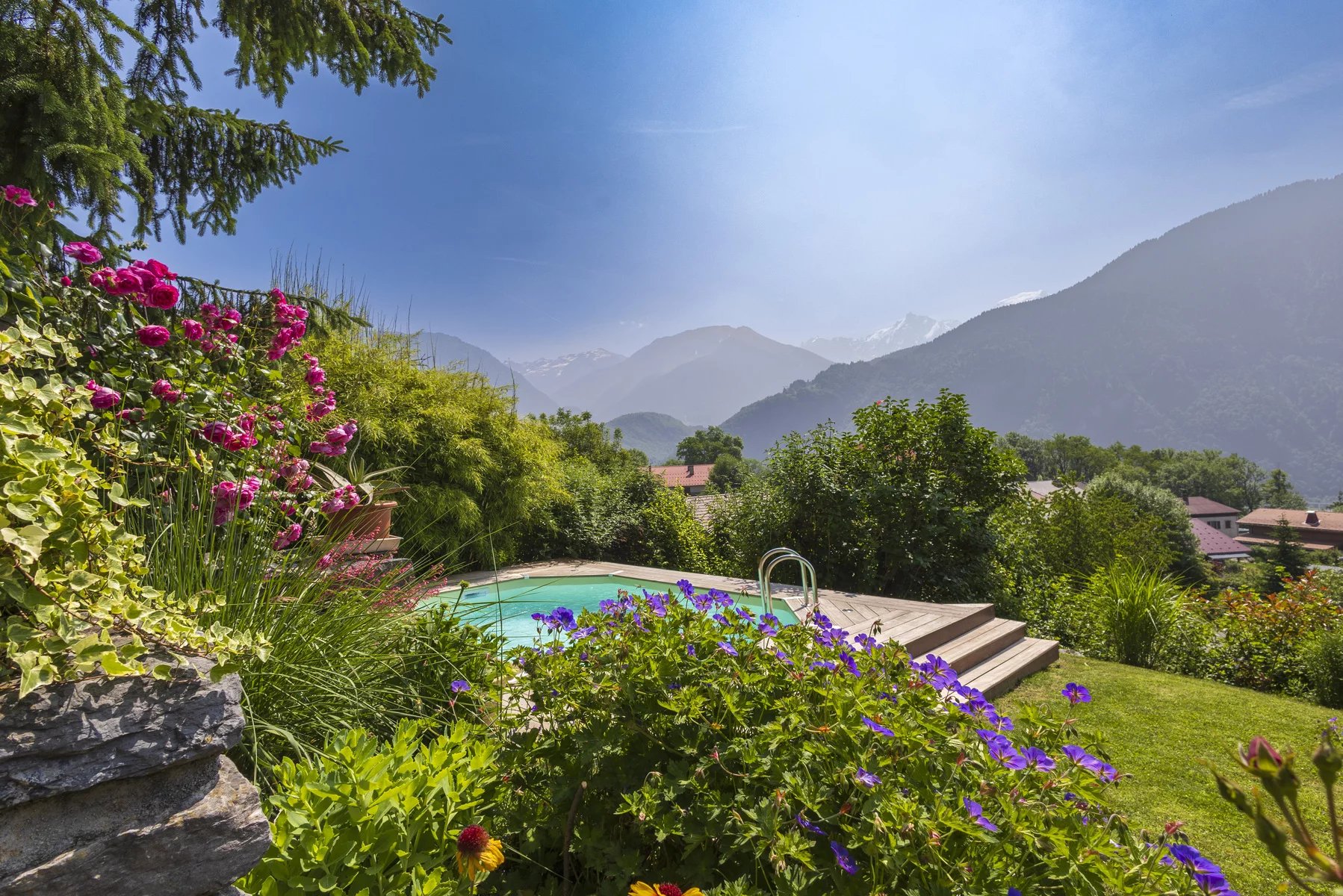 Photo of PASSY - 4 bedroom apartment with a large terrace and pool