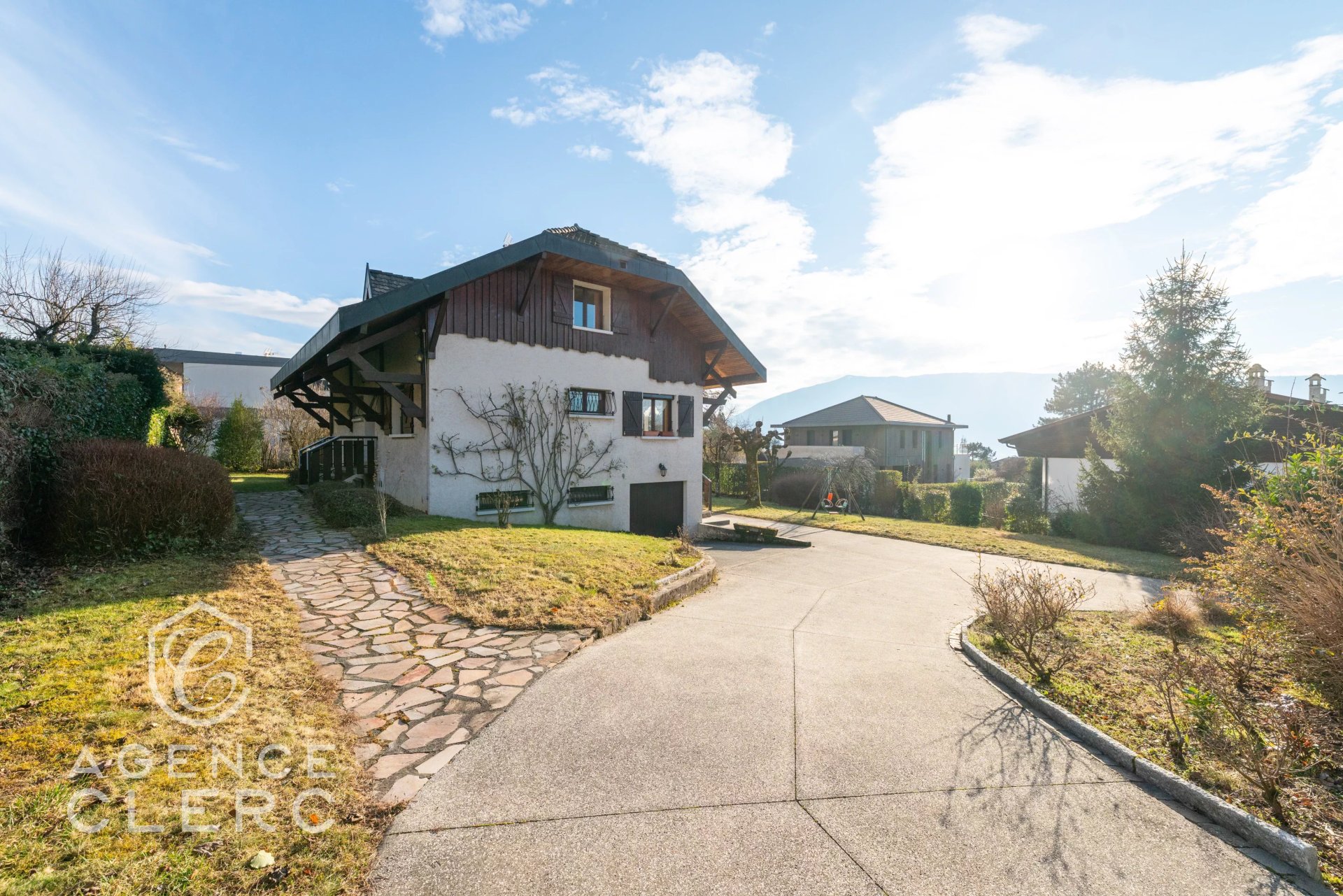 4 Bedroom Villa/Townhouse's Image 6
