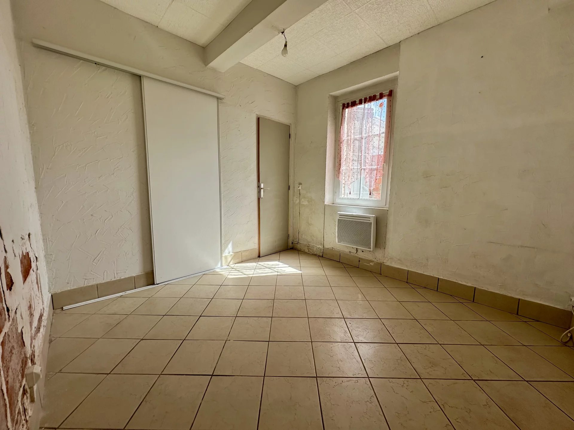 À vendre : Maison de village T5 à Auterive – 95 m² avec cour