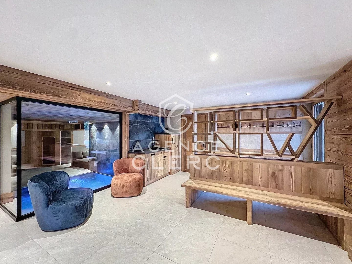 6 Bedroom Villa/Townhouse's Image 22