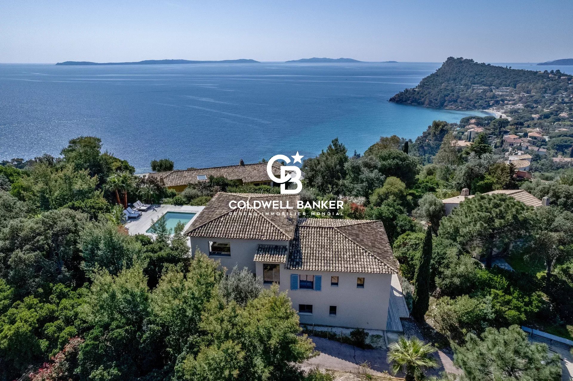 Villa d’Exception avec Vue Mer Panoramique et Fort Potentiel Locatif