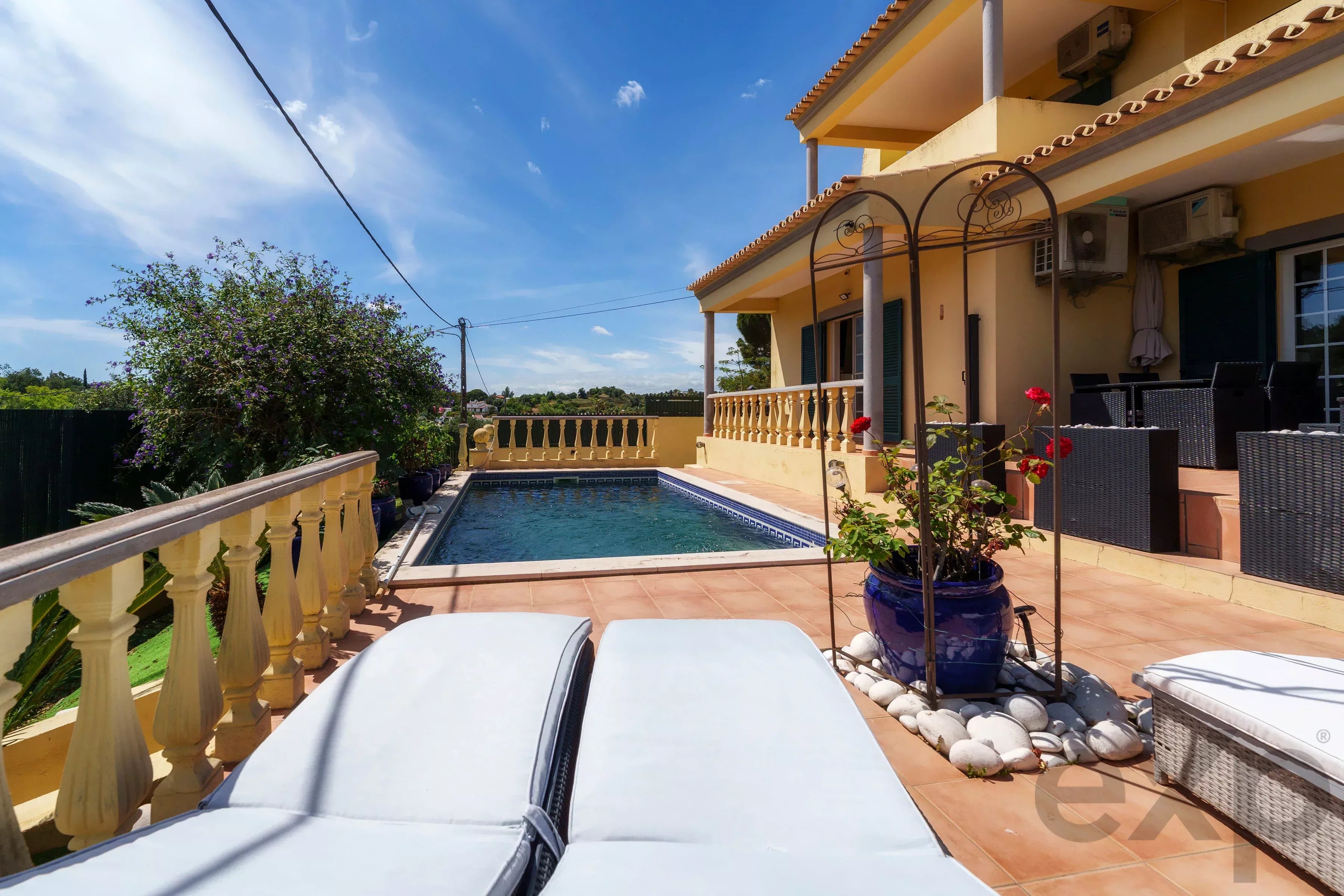 A fantastic, charming 4-bedroom villa with a garden and swimming pool on the outskirts of Olhão 87006245 image 50