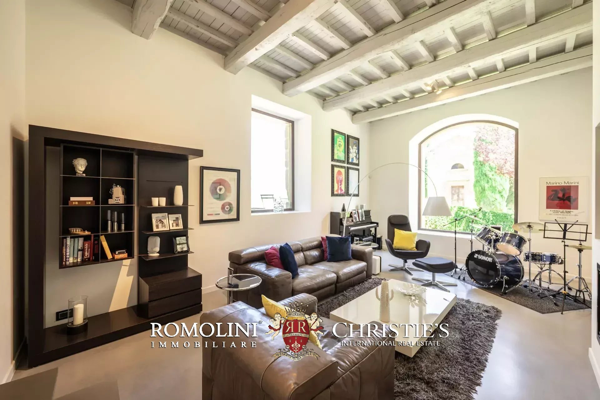 6 Bedroom Villa/Townhouse's Image 40