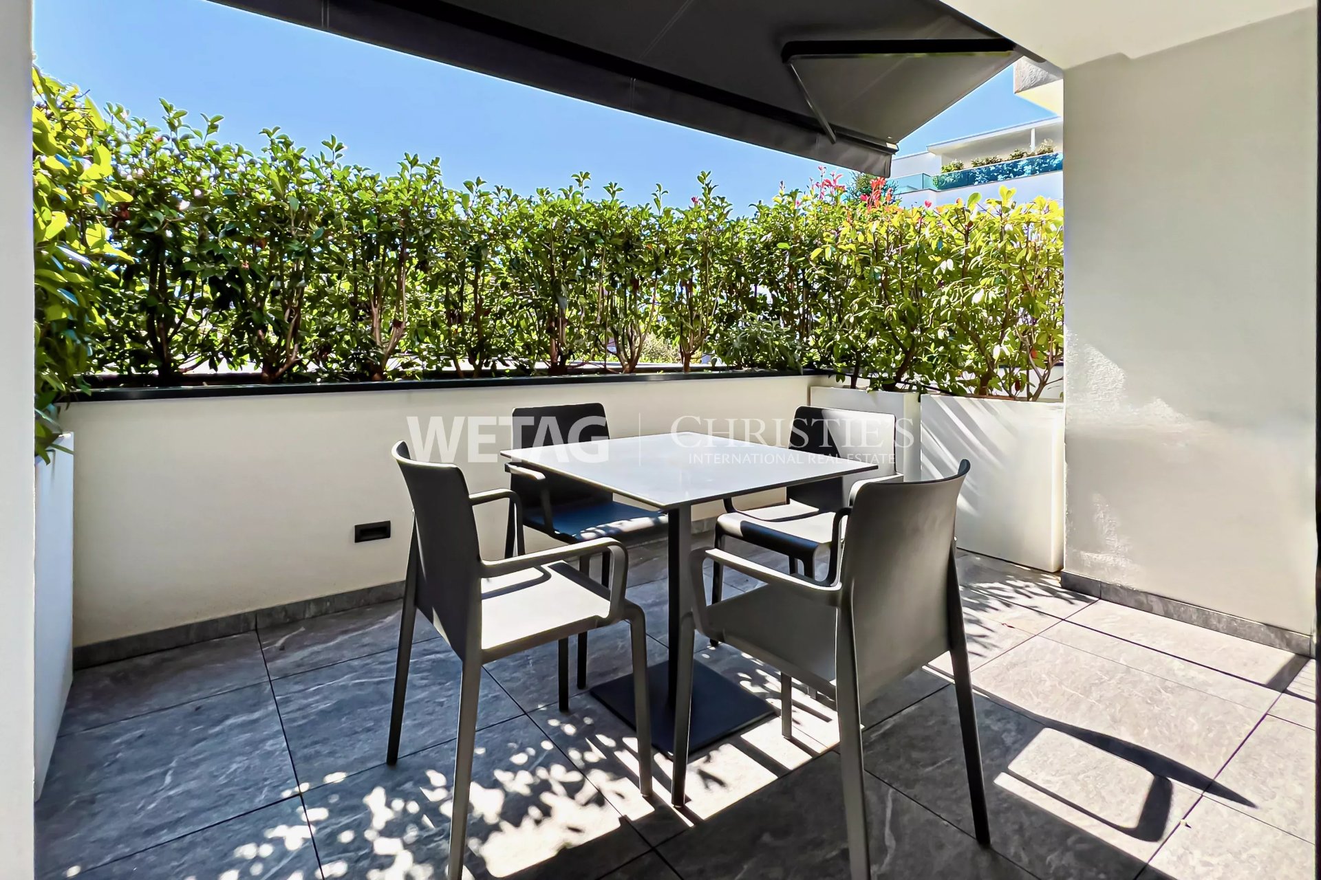 2 Bedroom Apartment/Flat's Image 6