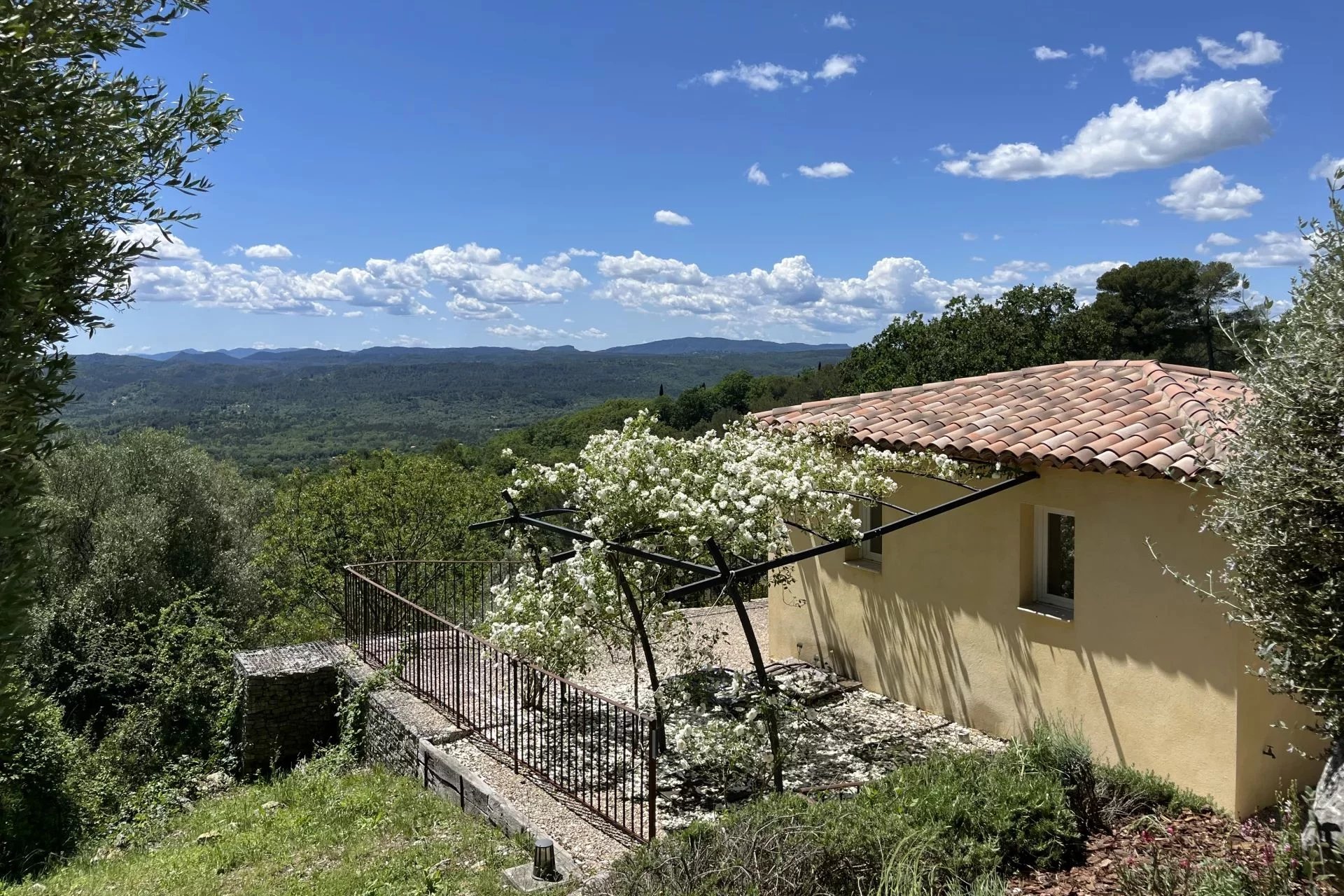 5 bedroom villa with fantastic views - Montauroux 5 bedroom villa with fantastic views - Montauroux