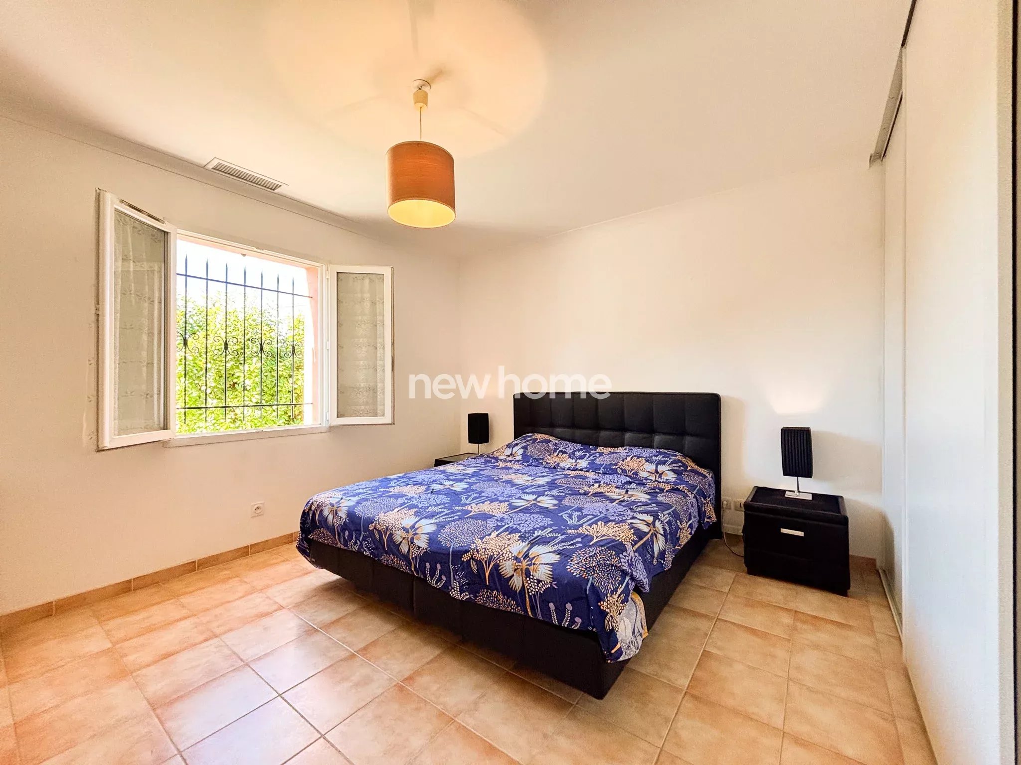 Villa provençale de 214 m²  proche du centre de Lorgues