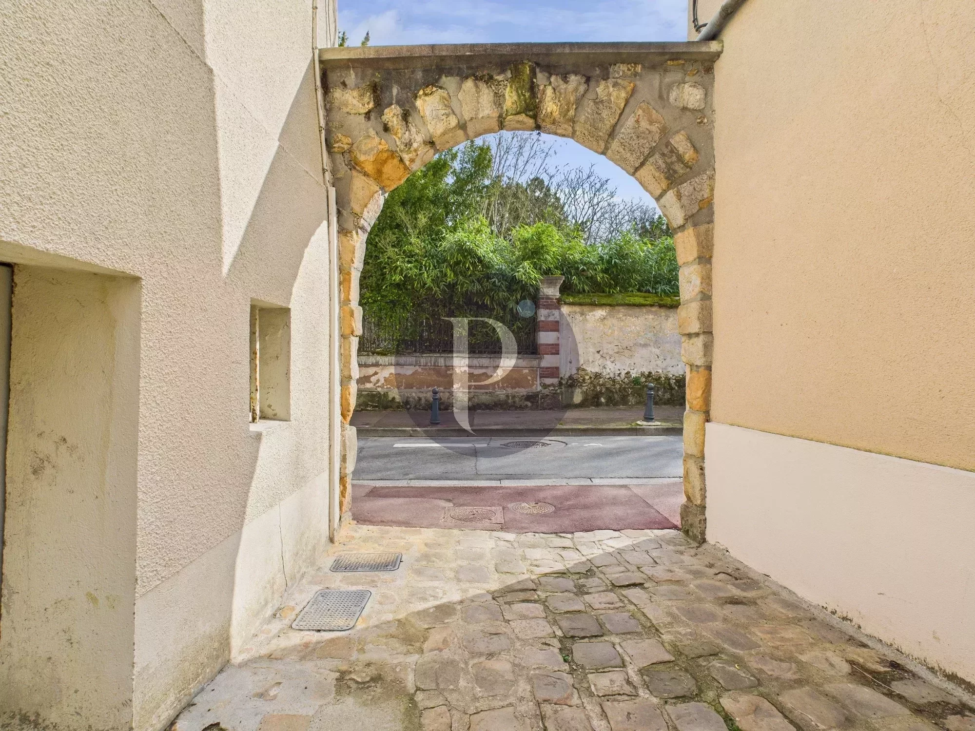 vente-maison de ville-3-pieces-verrieres-le-buisson-85765939