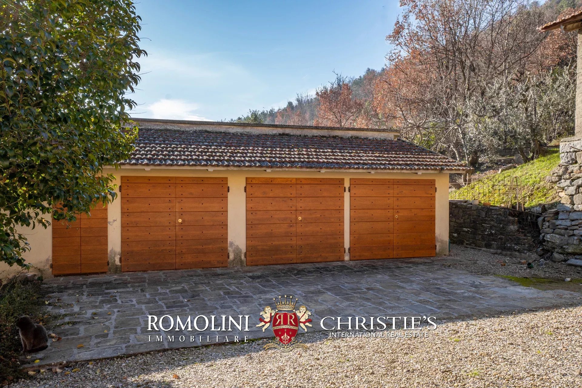 3 Bedroom Villa/Townhouse's Image 18