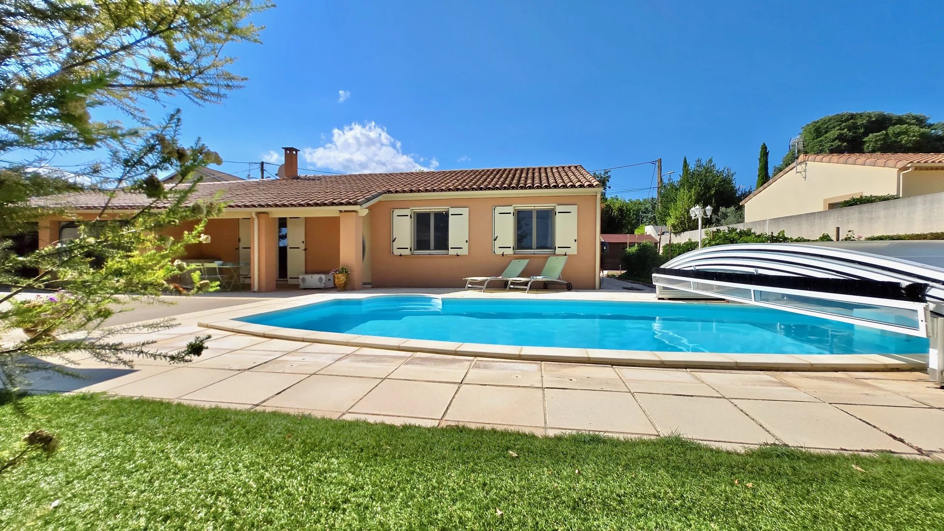 Agence immobilière de 