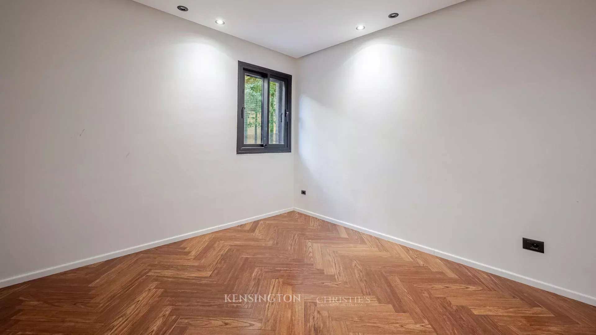 5 Bedroom Villa/Townhouse's Image 46