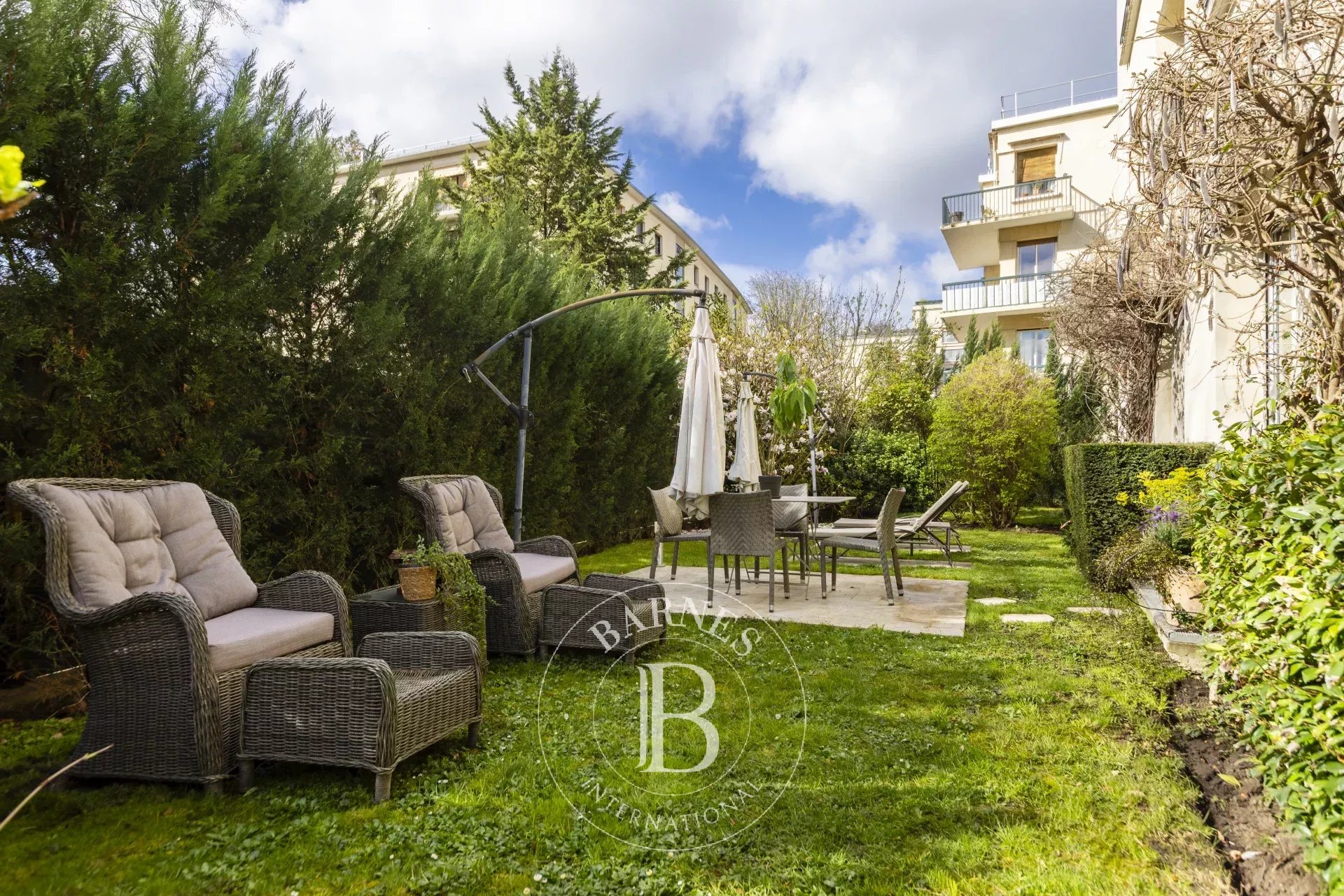 Apartment Neuilly-sur-Seine  -  ref 86801739 (picture 1)