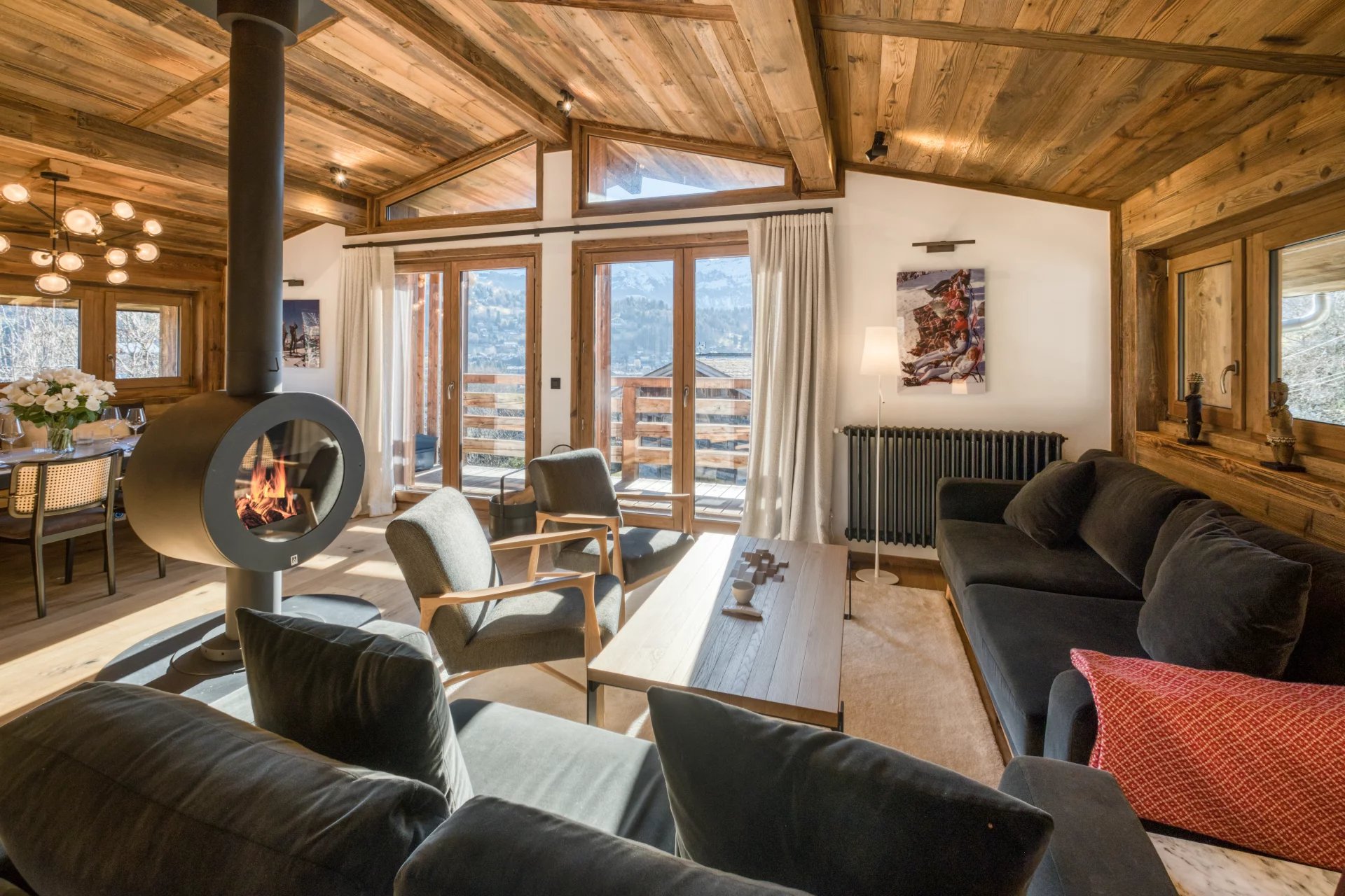 France – Megève – Chalet - Location saisonnière - 4 chambres – 8 personnes - 250 m² - Local à Ski