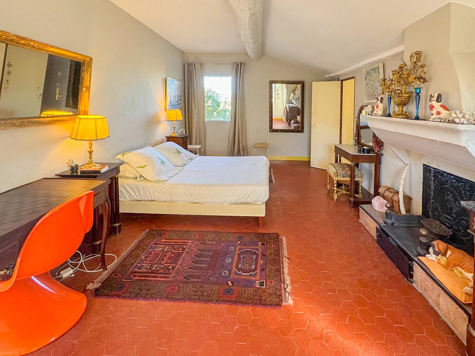 Authentique Bergerie en Pierres à pieds du village