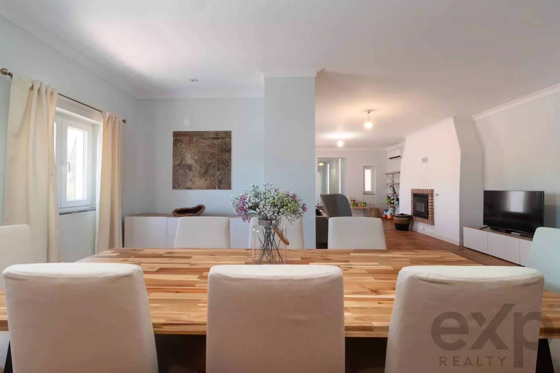 Luxury Equestrian Property + Guest House 85992157 image 60