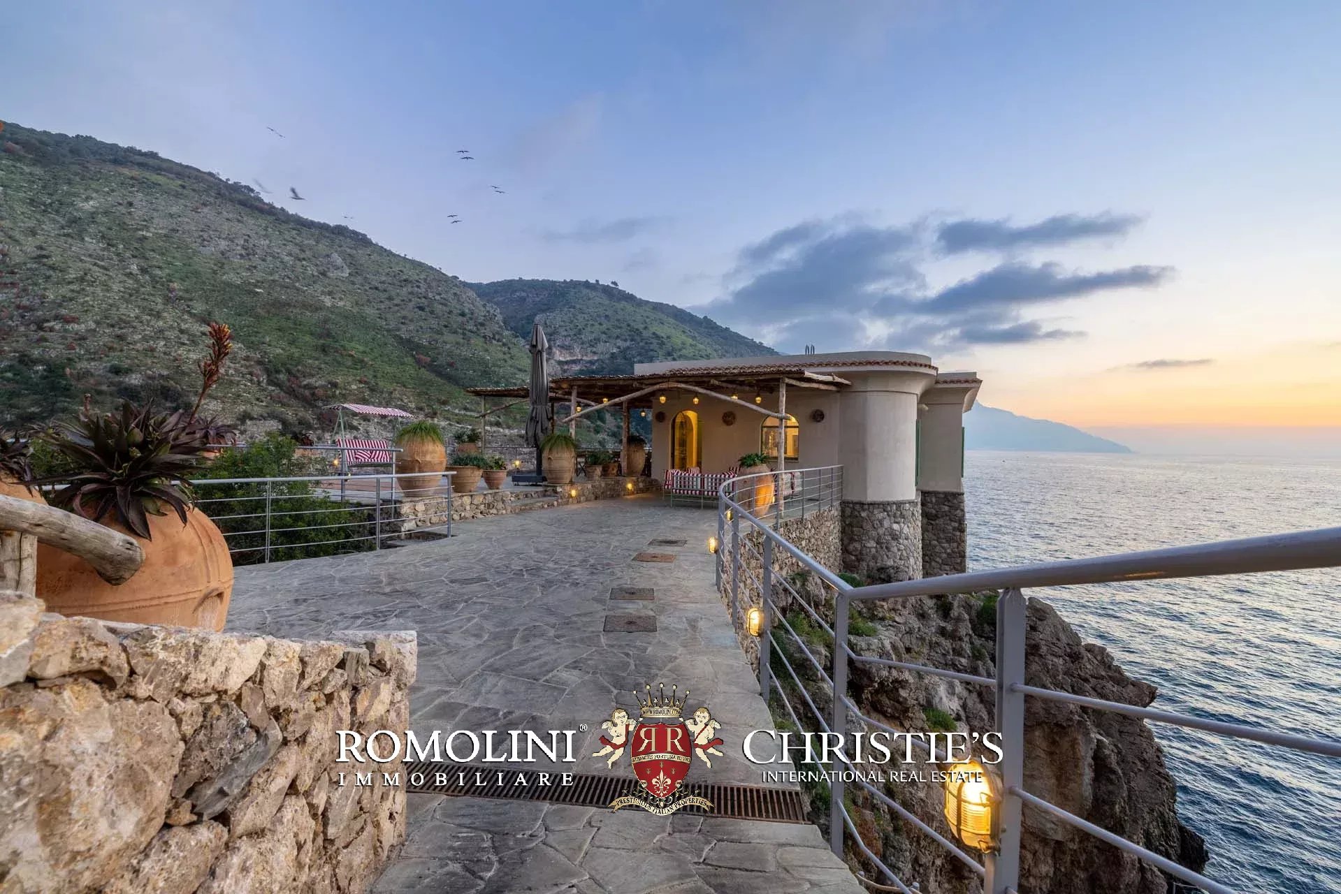 8 Bedroom Villa/Townhouse's Image 152