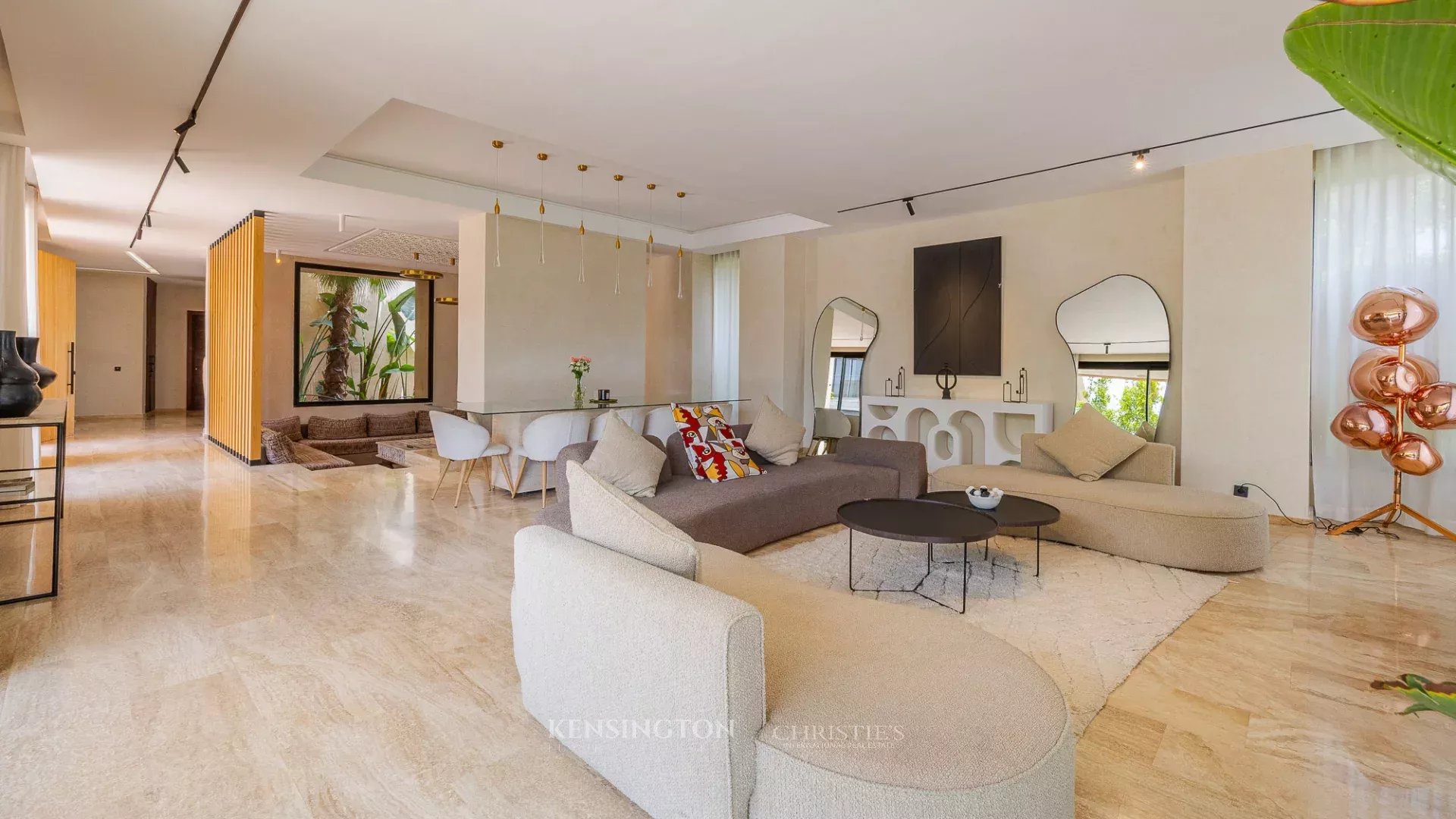 5 Bedroom Villa/Townhouse's Image 15