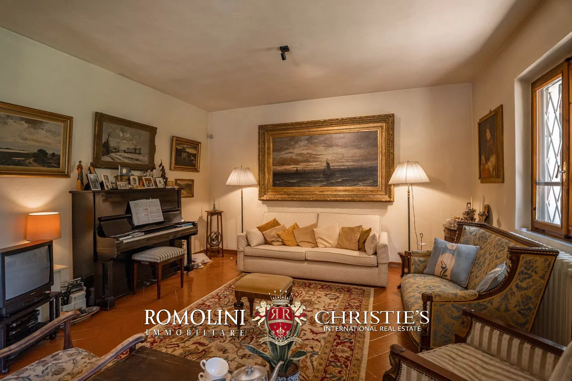 8 Bedroom Villa/Townhouse's Image 66