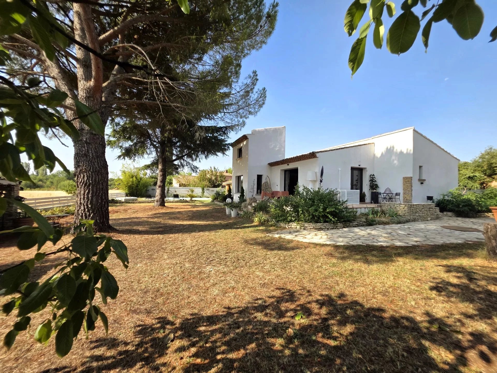 Belle villa avec superbe vue et piscine
