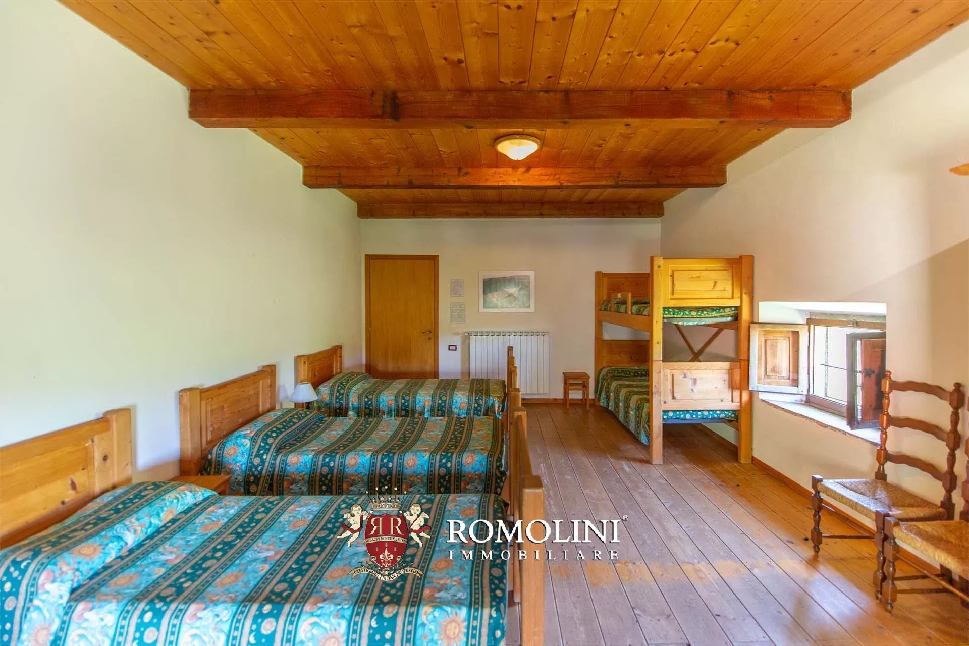 10 Bedroom Villa/Townhouse's Image 28