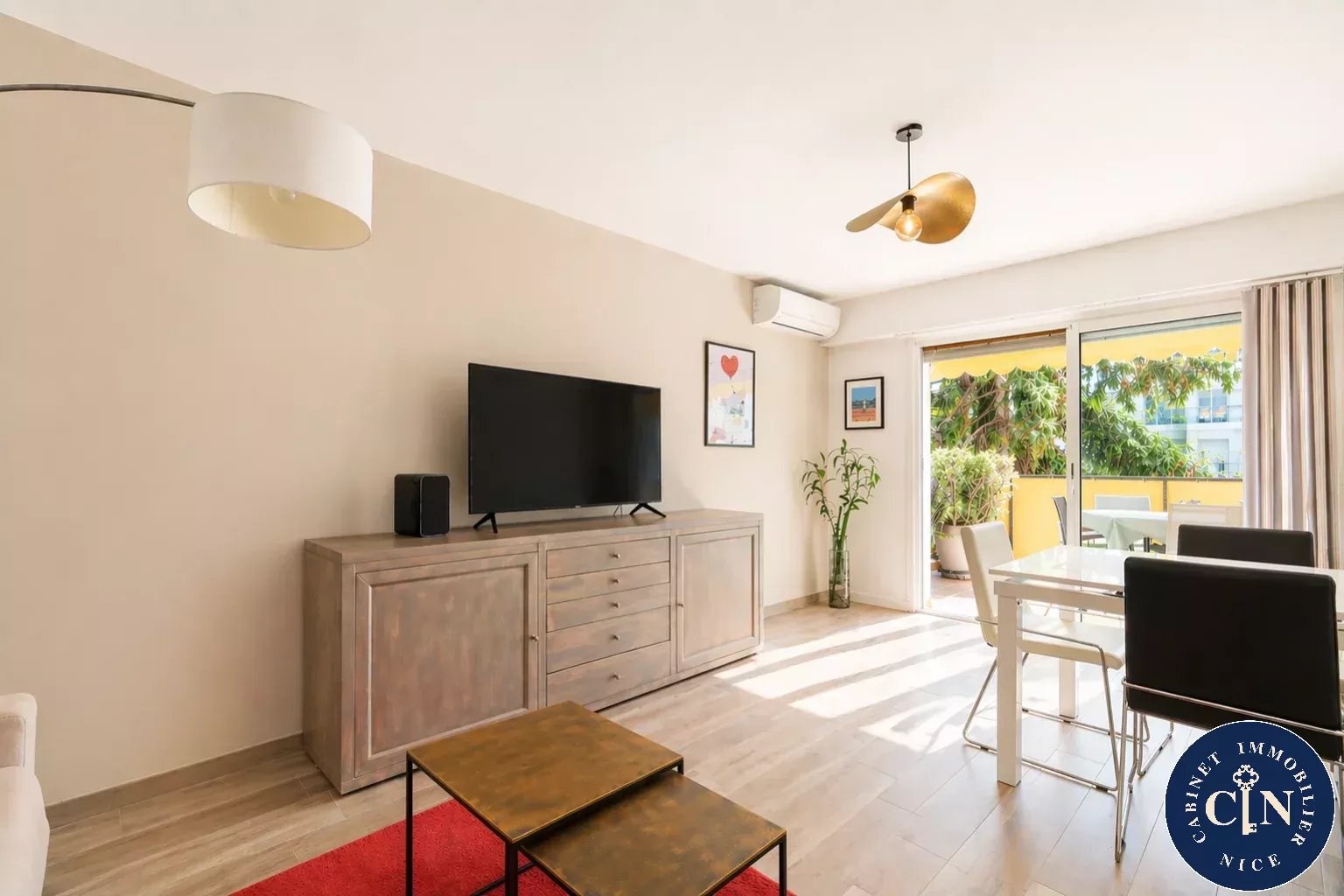 2 pièces 50 m² - Terrasse exposée sud - Chambrun — photo 3