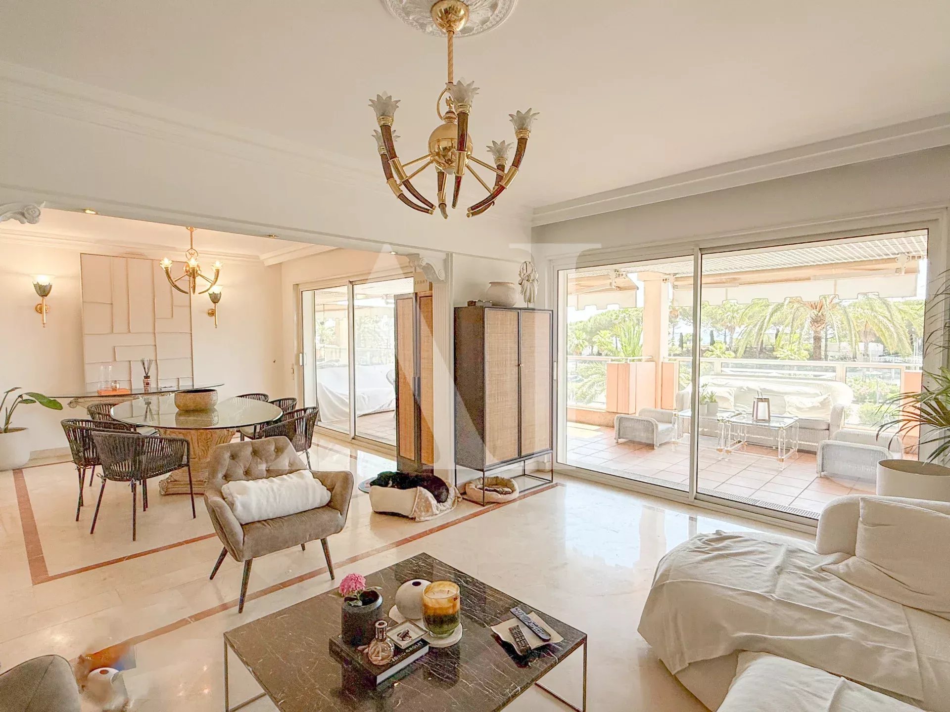 PALAIS NAPOLEON - 4 ROOMS APARTMENT SEA VIEW
