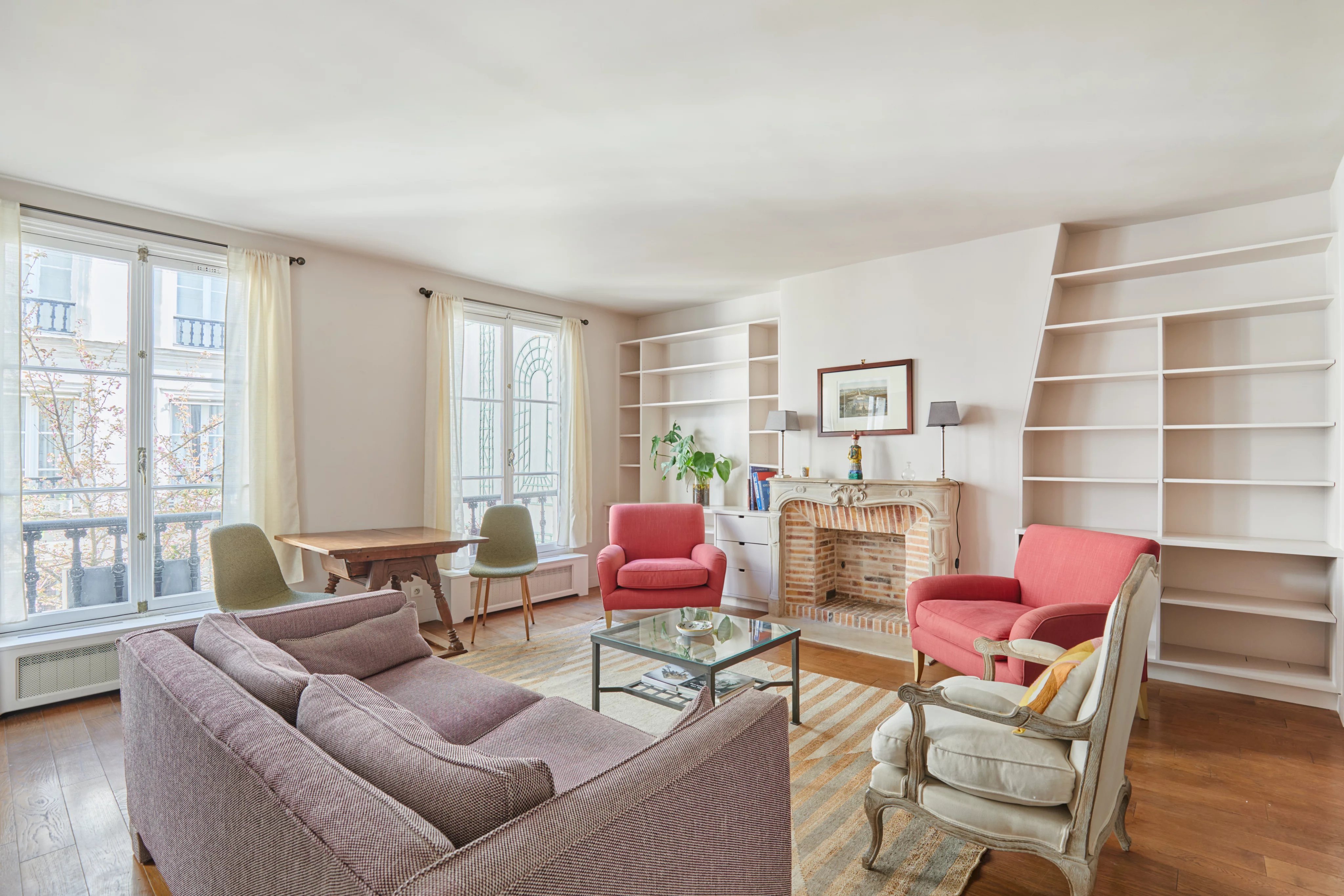 Sale Apartment Paris 7th Saint-Thomas-d'Aquin