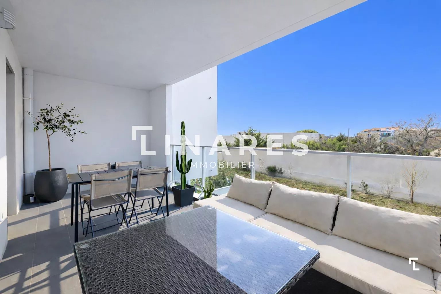 L'ÉCLAT - Appartement T2 de 44 m2 - Terrasse de 15 m2 - 13008