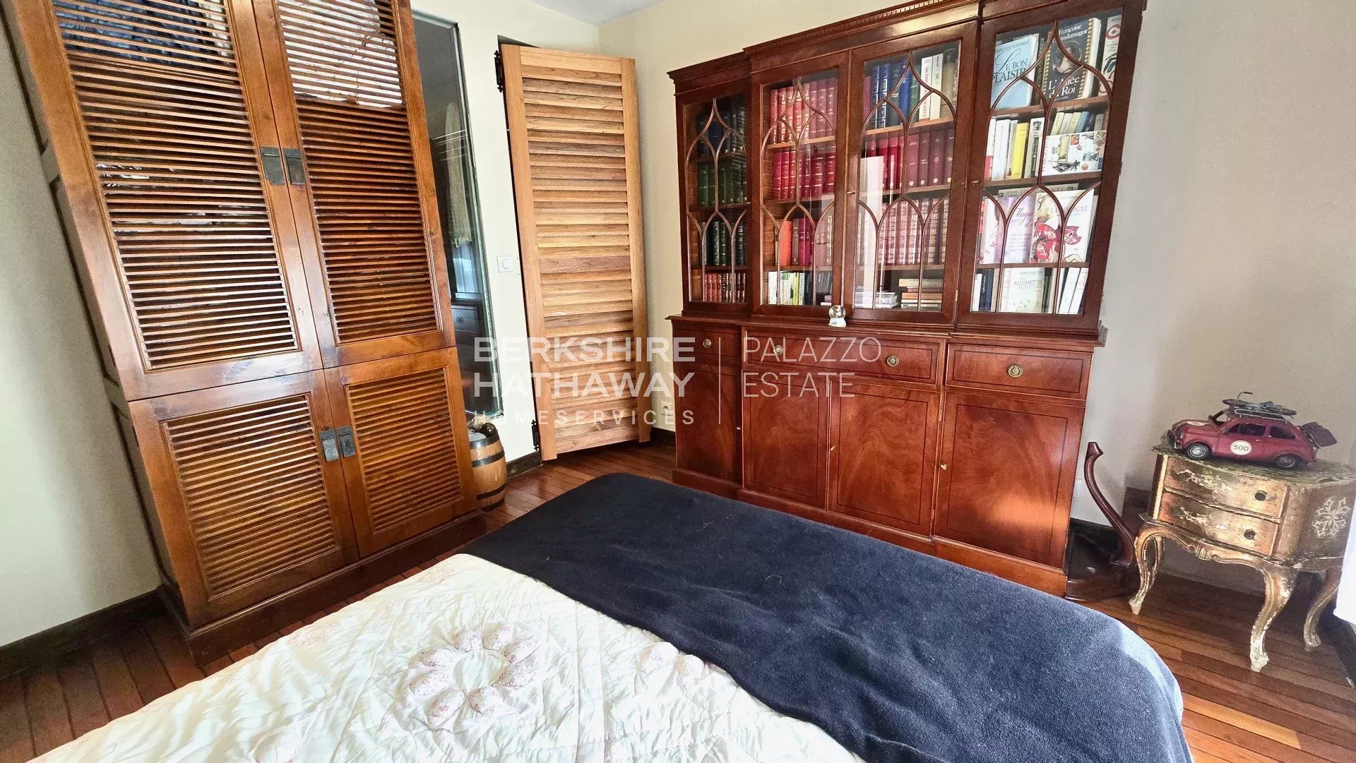 Villa in Drancy - Image 5