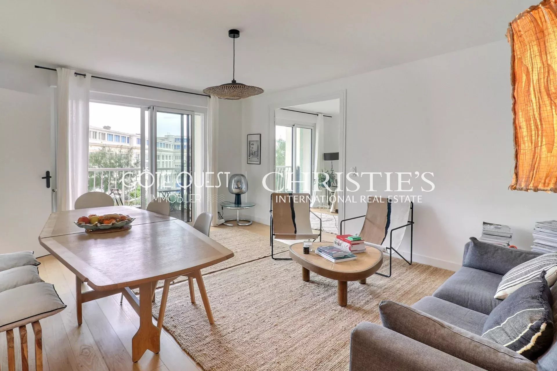À vendre Biarritz - Appartement avec balcon aperçu océan place Bellevue