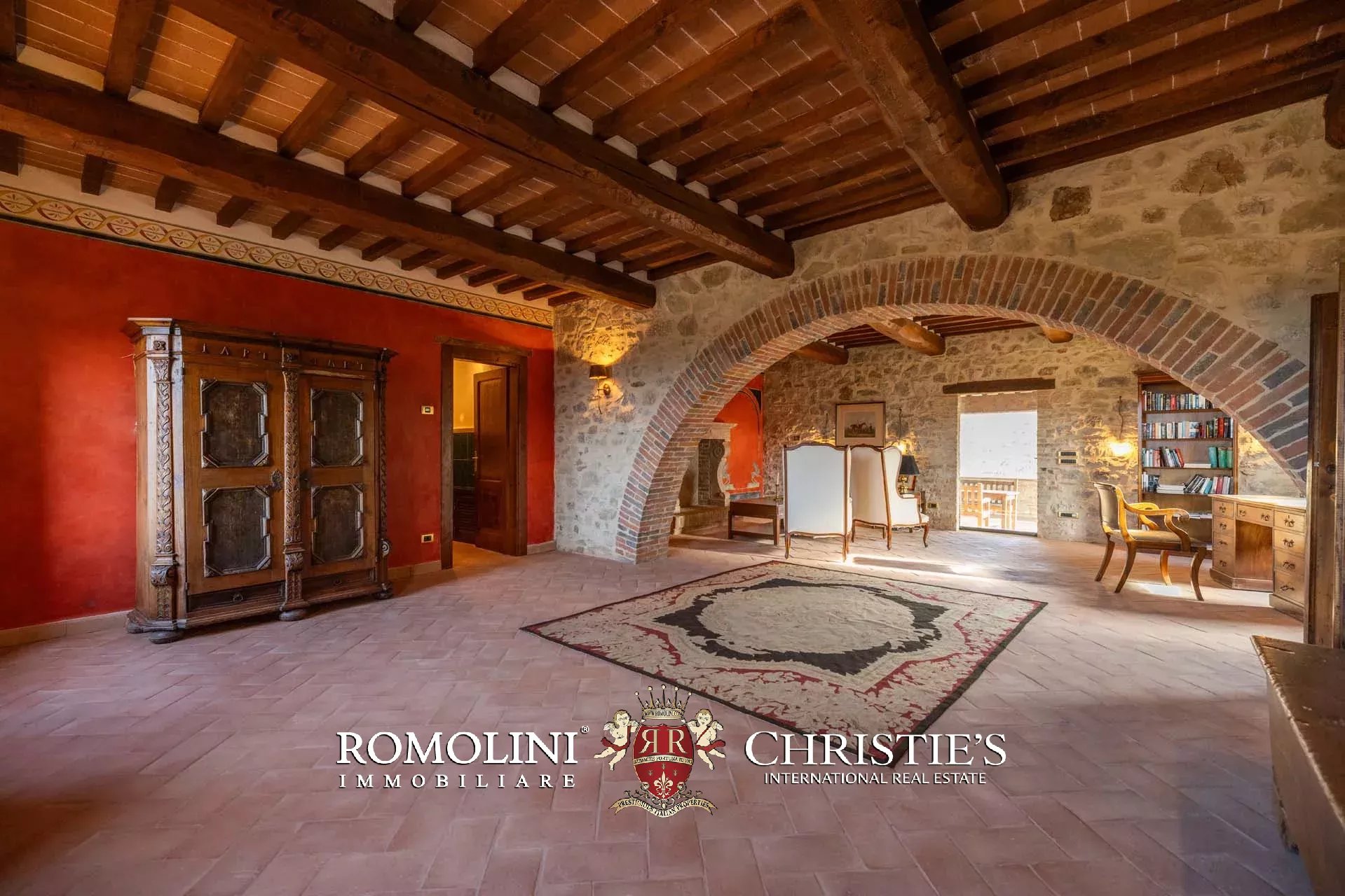 10 Bedroom Villa/Townhouse's Image 154