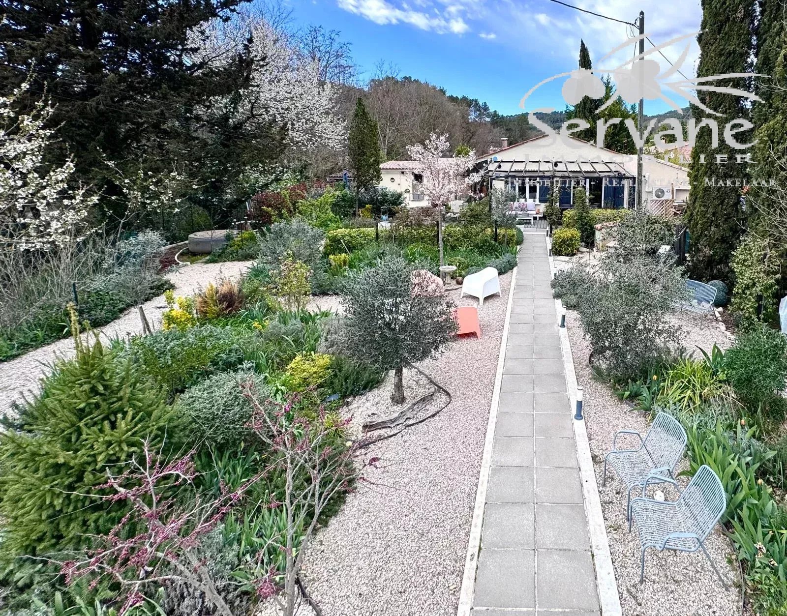 ENTRECASTEAUX RENOVATED VILLA
