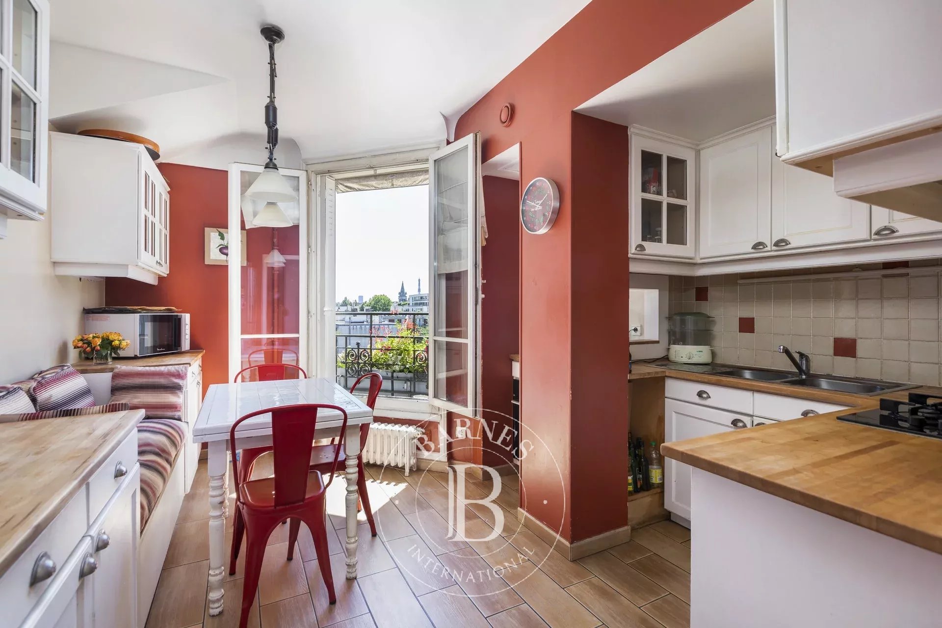 Neuilly - Argenson - Top floor - 4-5 bedroom apartment - Period charm - picture 7