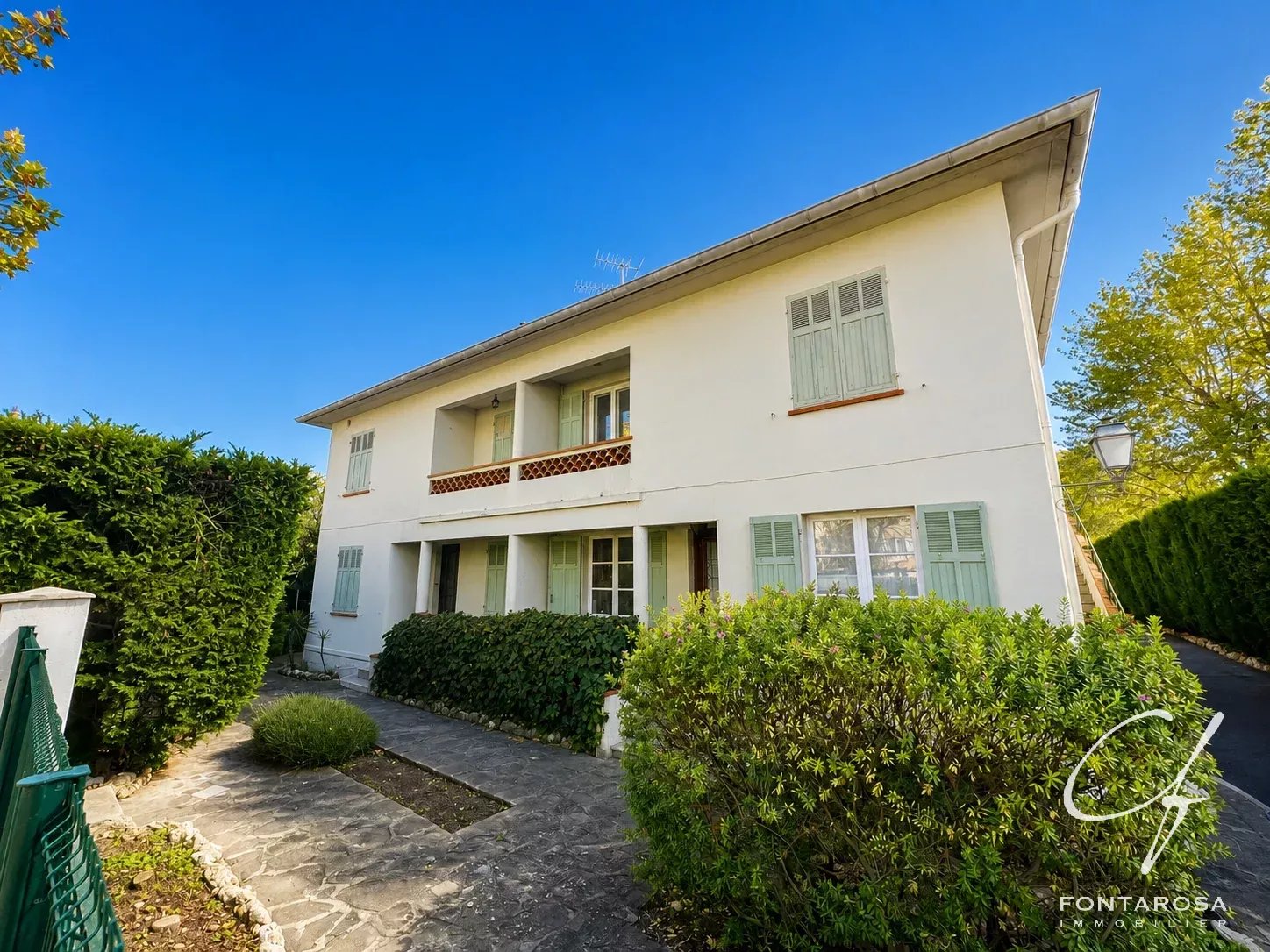 Agence immobilière de 