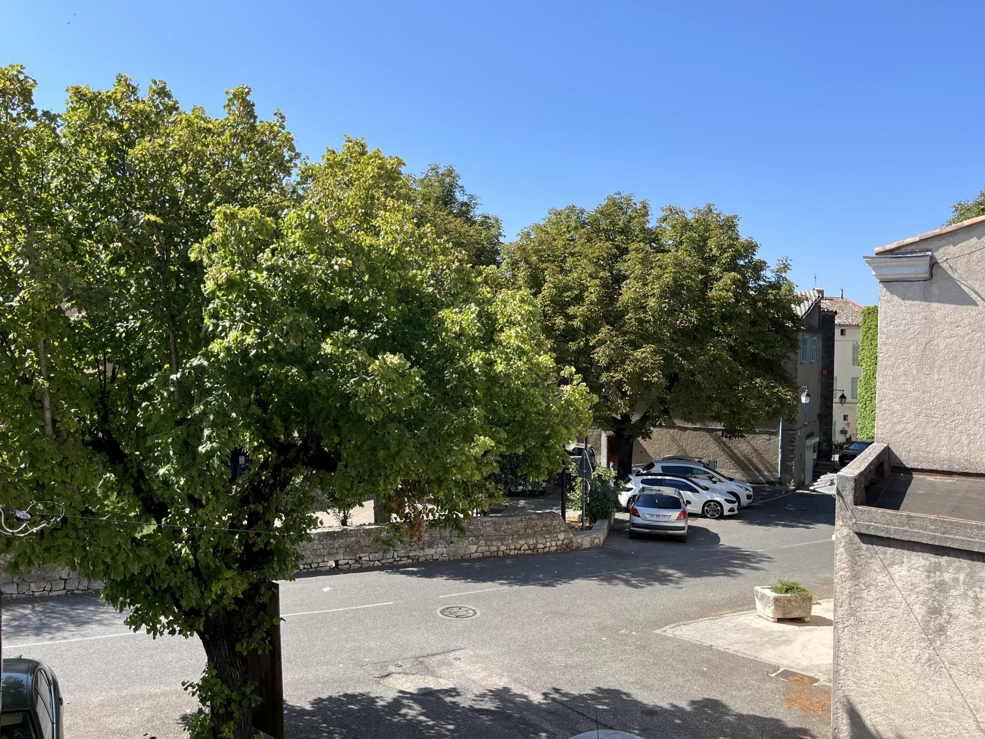 Charming village house - CLAVIERS