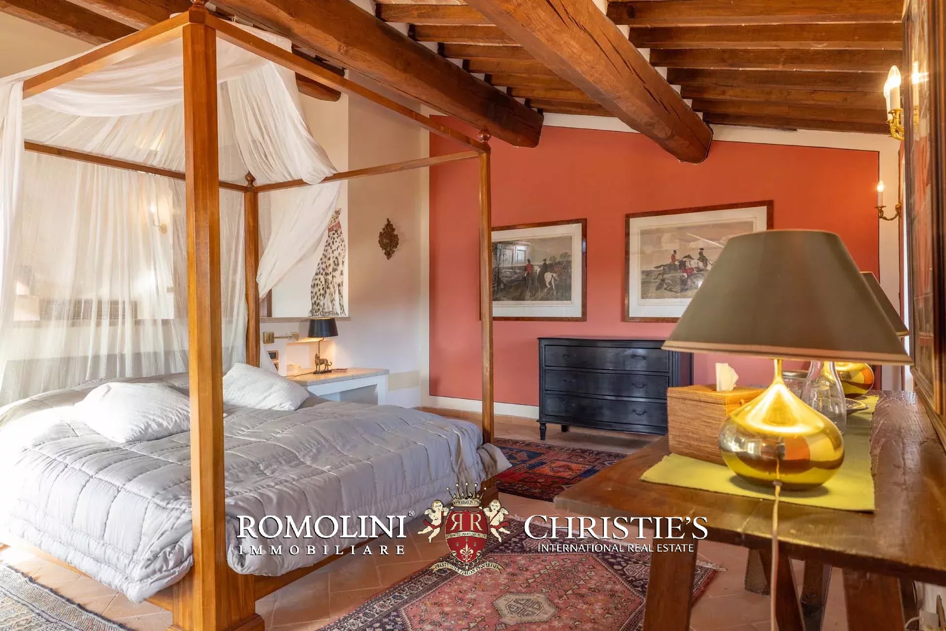 10 Bedroom Villa/Townhouse's Image 115