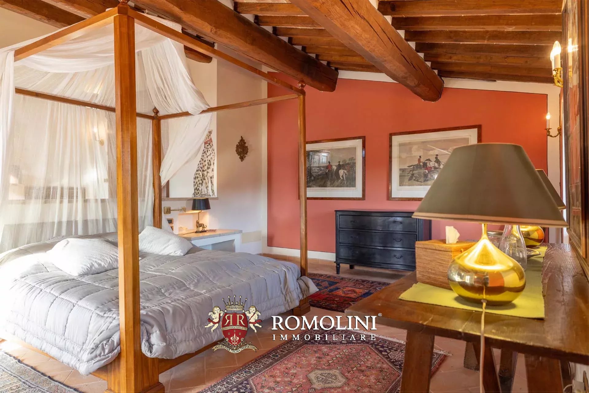 10 Bedroom Villa/Townhouse's Image 115