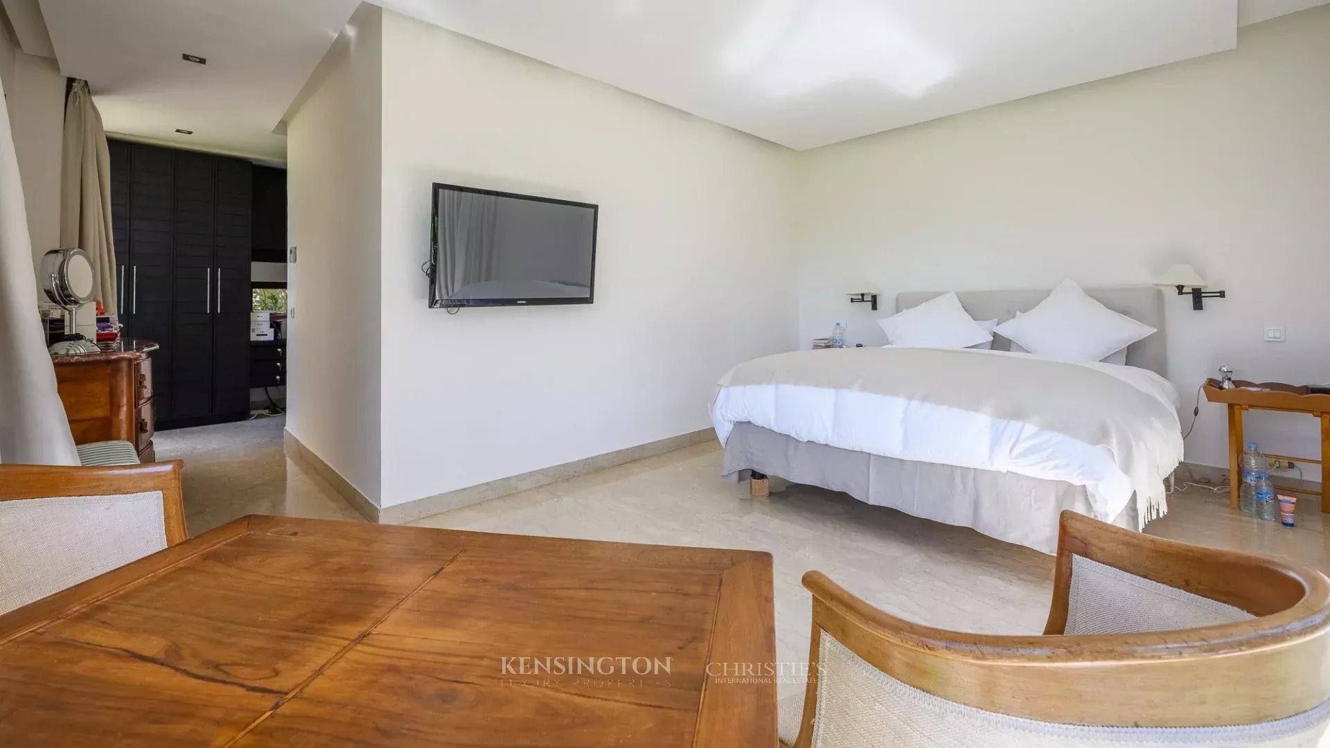 4 Bedroom Villa/Townhouse's Image 20