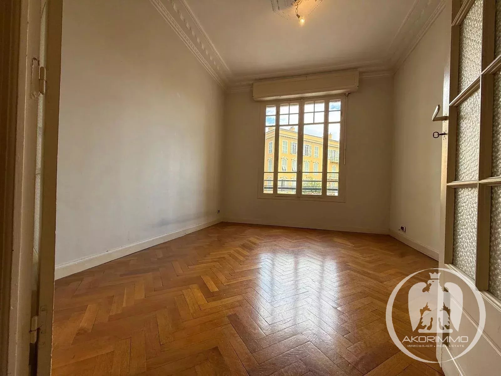 Bright apartment in the heart of Nice