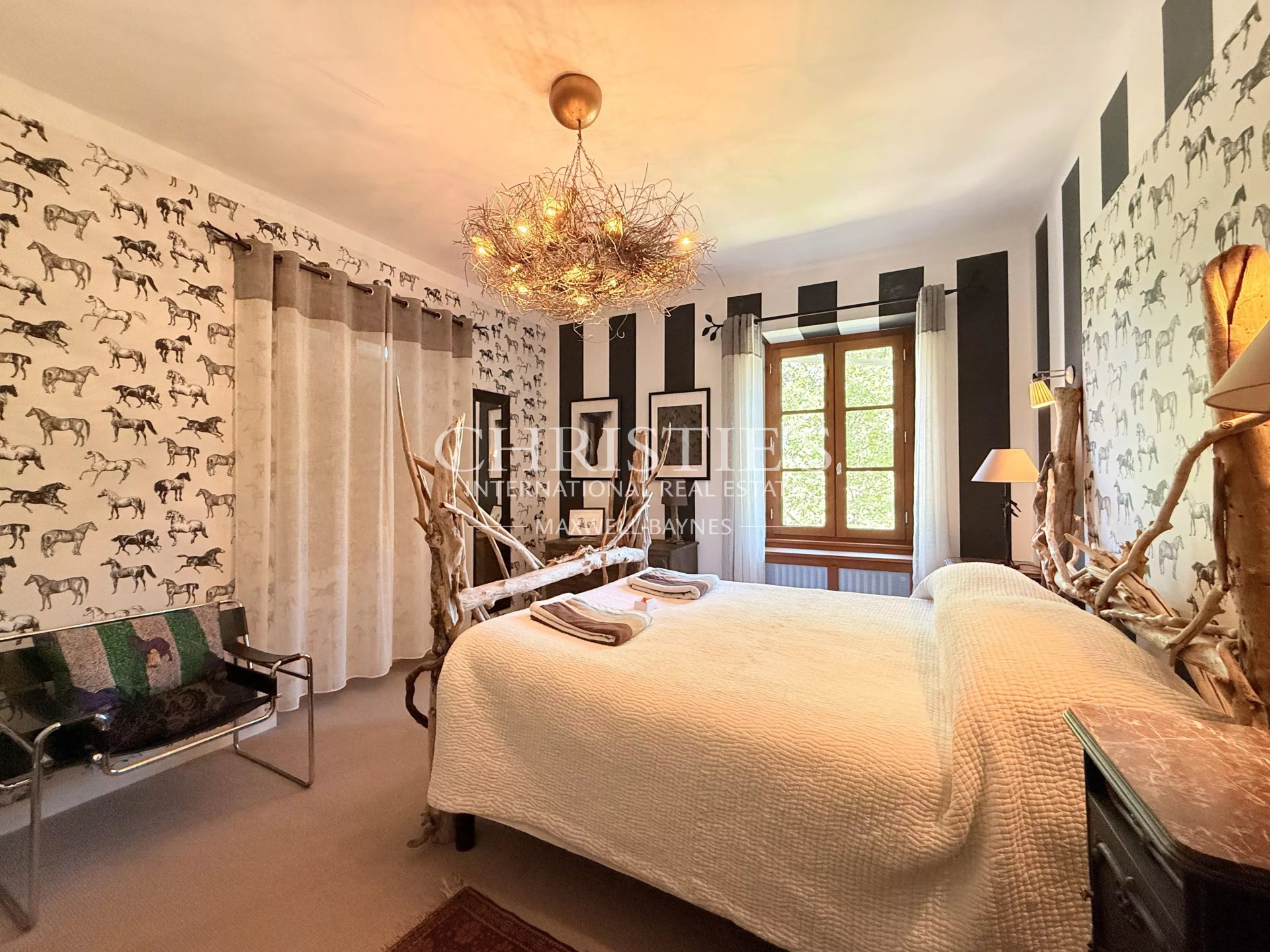 9 Bedroom Villa/Townhouse's Image 21