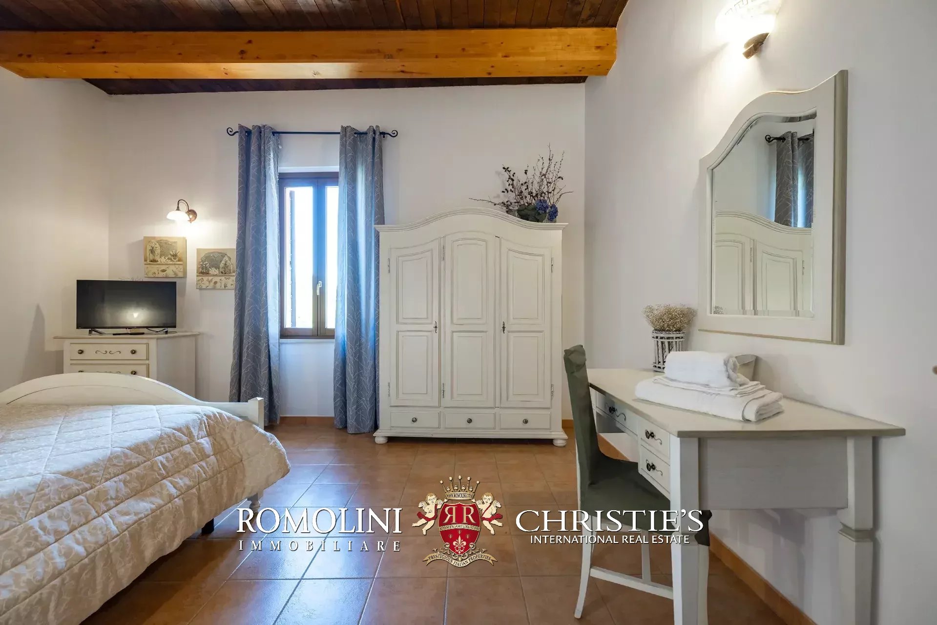 35 Bedroom Villa/Townhouse's Image 59