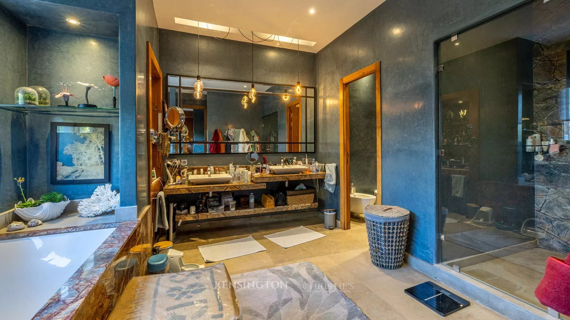 5 Bedroom Villa/Townhouse's Image 58