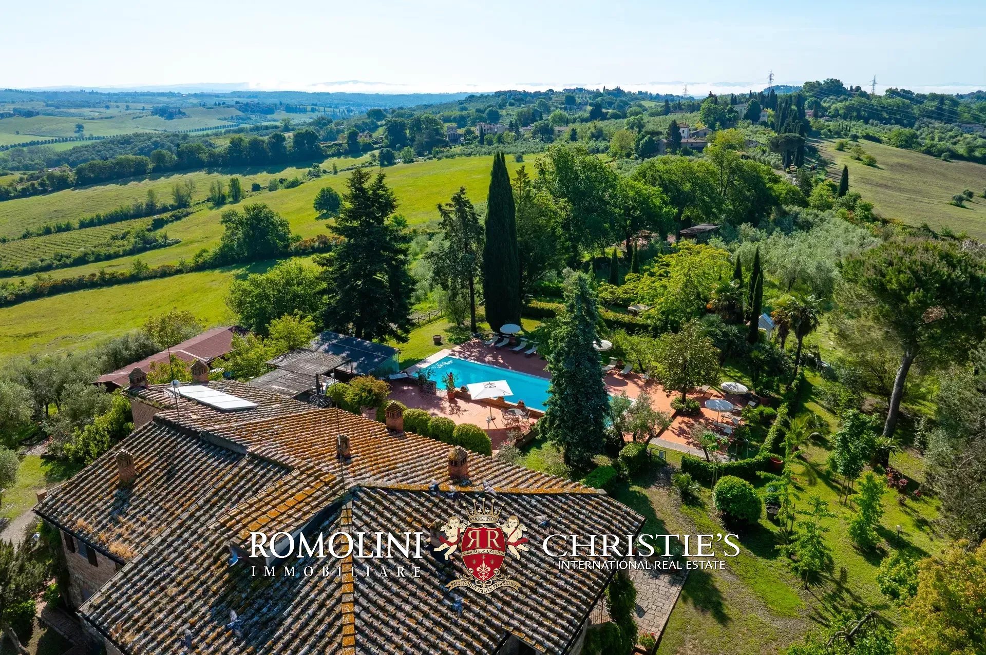 18 Bedroom Vineyard's Image 19