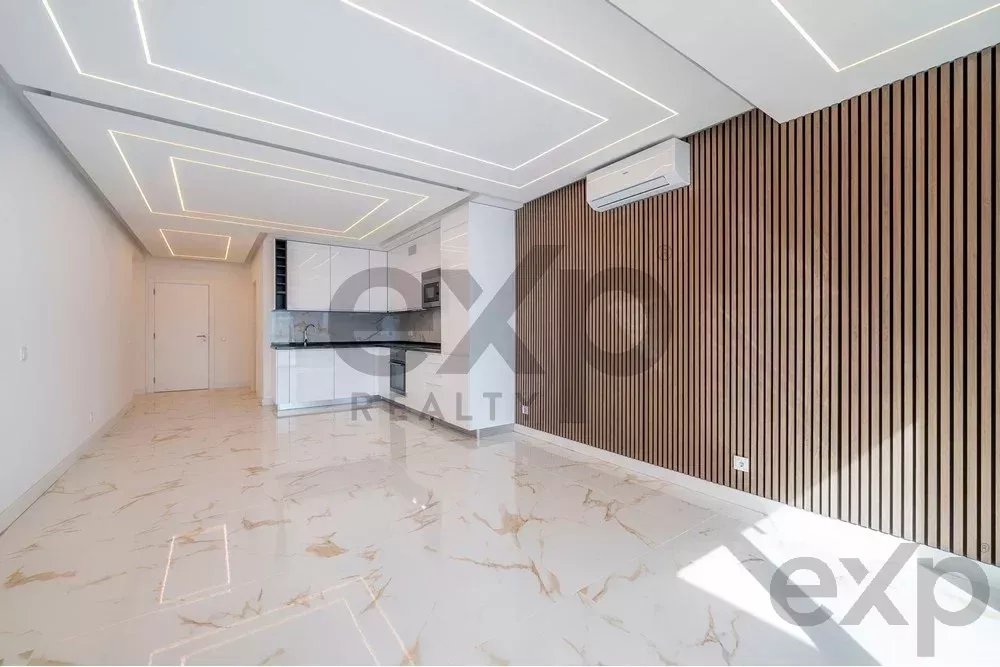 Modern 2-Bedroom Beachfront Apartment in Quarteira 85948404 image 6
