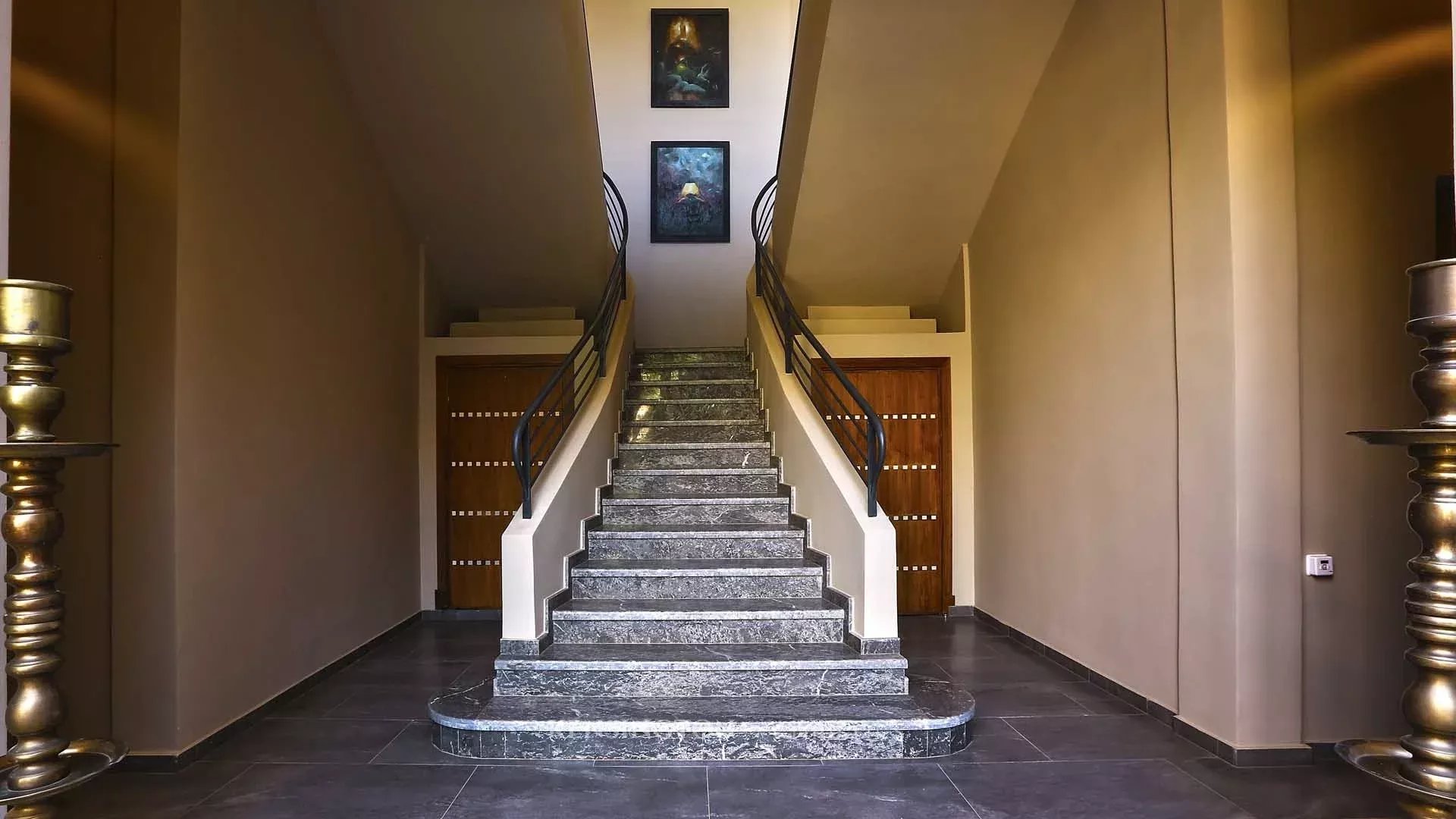 8 Bedroom Villa/Townhouse's Image 19